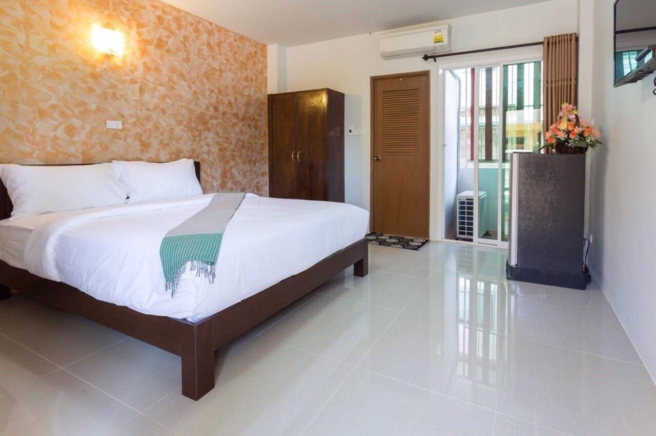 Benya Hotel Nan Luaran gambar