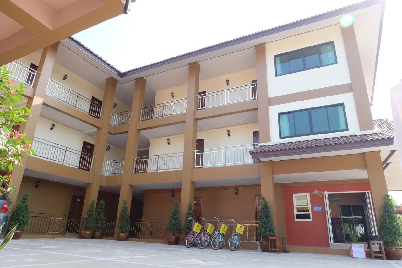 Benya Hotel Nan Luaran gambar